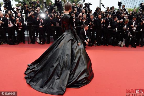 Lý Vũ Xuân, Lý Vũ Xuân Cannes, Lý Vũ Xuân đầu tư 58 tỷ, Lý Vũ Xuân mặc xấu, sao hoa ngữ