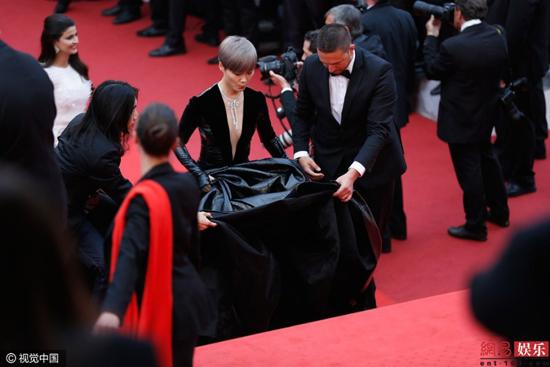 Lý Vũ Xuân, Lý Vũ Xuân Cannes, Lý Vũ Xuân đầu tư 58 tỷ, Lý Vũ Xuân mặc xấu, sao hoa ngữ