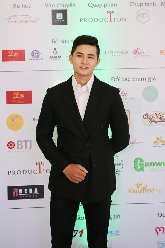 Ray Võ, Ca sĩ Ray Võ, Sao việt, Triển lãm cưới Rustic Melody