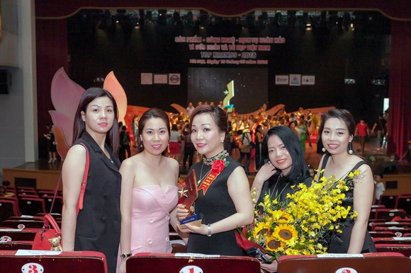 kim-ngan-spa-175-4-ngoisao 1 Lê Thị Kim Ngân, Kim Ngân Spa, Kim Ngân Plaza