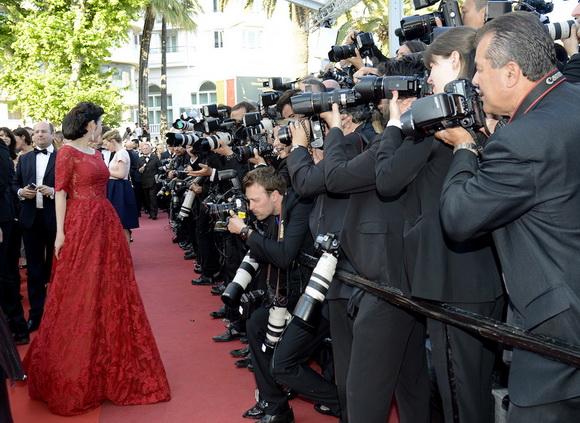 Lý Nhã Kỳ hội ngộ Dương Tử Quỳnh thu hút cả 'rừng' ống kính, Cannes 2016, liên hoan phim cannes, sao viet, ly nha ky