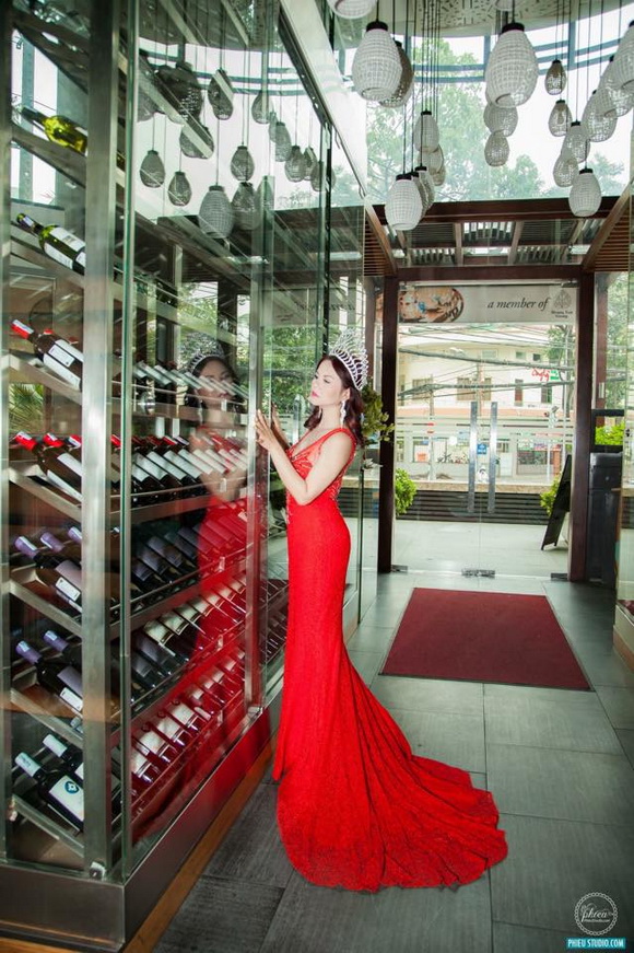 vivian-van-185-4-ngoisao 2 Vivian Văn, Hoa hậu Vivian Văn, Sắc đẹp toàn cầu Califonia