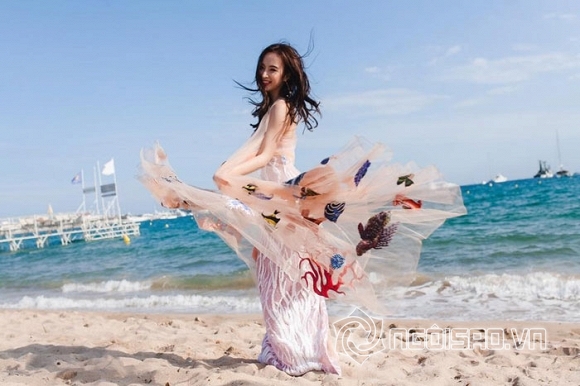 sao Việt,Angela Phương Trinh,sao Việt tại Cannes,Angela Phương Trinh mặc váy đại dương