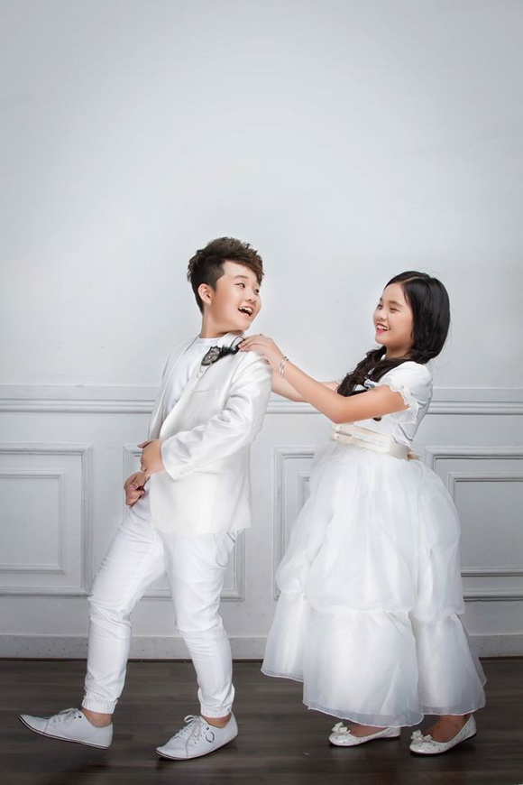 phan-hien-va-em-gai-205-7-ngoisao 5 Phan Thanh Hiển, Top 6 Siêu nhí tranh tài, Thanh Hiển và em gái