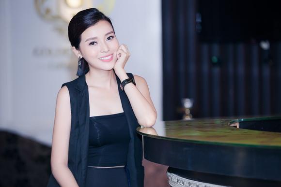 cao-thai-ha-245-13-ngoisao 2 Cao Thái Hà, Golden Light, sao Việt