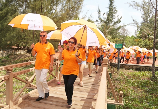 sensorial-255-3-ngoisao 14 Sensorial Fashion, Công ty cổ phần Đầu tư quốc tế Nam Phương, Thời trang cao cấp, Thời trang công sở