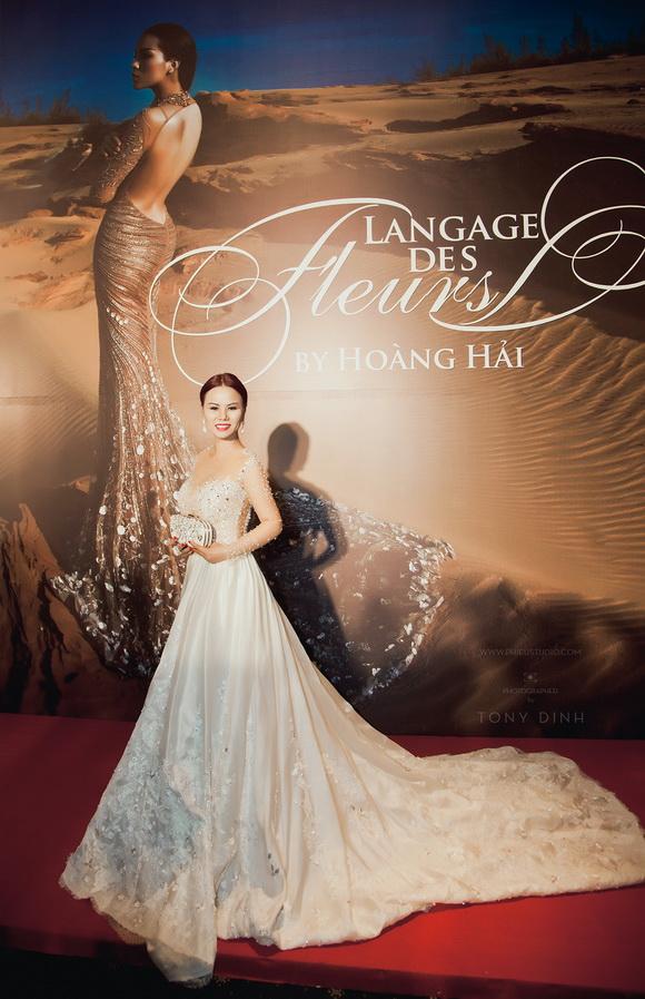 Vivian Văn, Hoa hậu Vivian Văn, Sao Việt