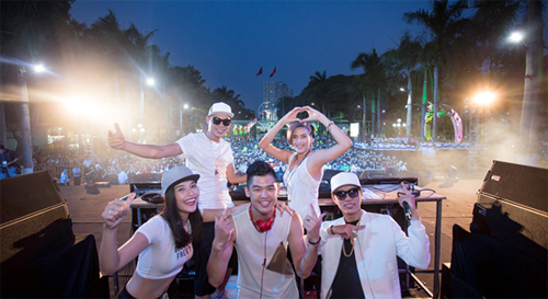 Hà Linh Vân, DJ MOS, Hà Linh Vân làm DJ, Sao Việt