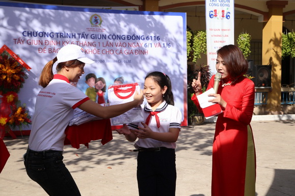 Tẩy giun cộng đồng 6116, Tẩy giun, Tẩy giun miễn phí