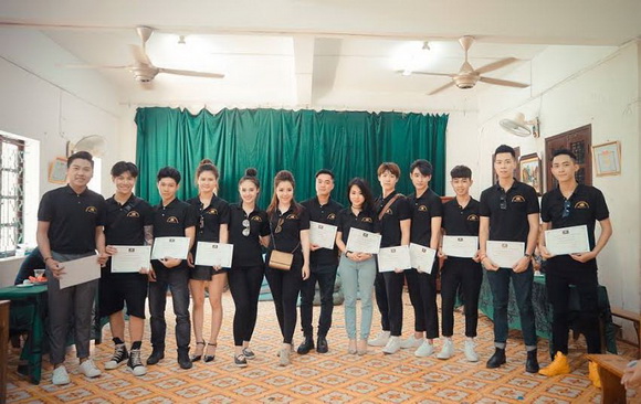 trao-qua-tu-thien-26-4-ngoisao 8 Mỹ phẩm cao cấp Magic Skin, Đào Minh Châu, Phép Tiên đời thường