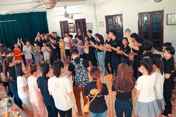 trao-qua-tu-thien-26-9-ngoisao 3 Mỹ phẩm cao cấp Magic Skin, Đào Minh Châu, Phép Tiên đời thường