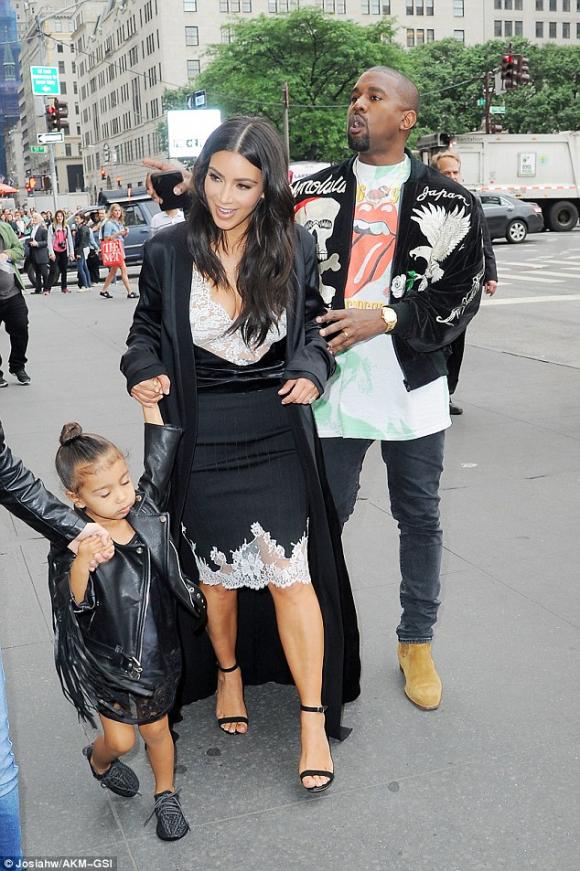 con gái Kim Kardashian, Kim Kardashian và con gái, sao Hollywood
