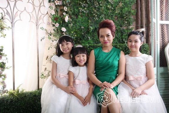 Ca sĩ thái thùy linh,thái thùy linh rạng rỡ,gia đình thái thùy linh