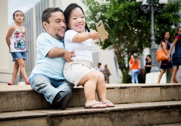 đời sống trẻ,cặp đôi nhỏ nhất thế giới,chuyện tình cặp đôi nhỏ nhất thế giới