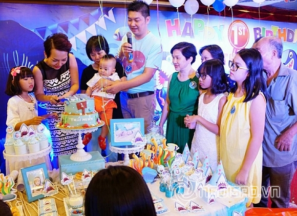 Thái Thùy Linh, con trai Thái Thùy Linh, ca sĩ Thái Thùy Linh, sinh nhật con trai Thái Thùy Linh, con trai Thái Thùy Linh 1 tuổi, sao việt 