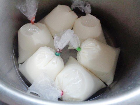 kem sữa chua túi, cách làm kem sữa chua túi, hướng dẫn làm sữa chua túi, cách làm sữa chua, cách làm kem, cách nấu ăn 