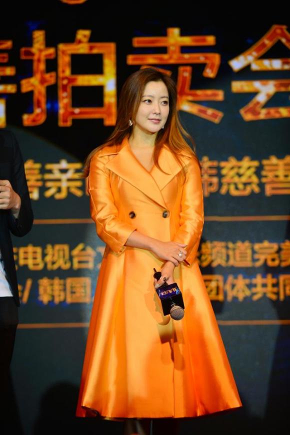 Kim Hee Sun, Kim Hee Sun béo, Kim Hee Sun tăng cân, Kim Hee Sun phát tướng, sao hàn, Sắc đẹp số 1 Hàn Quốc