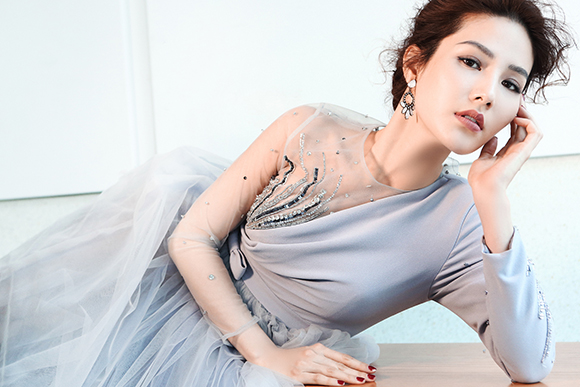 sao Việt, Diễm My 9x, Diễm My 9x thay đổi hình ảnh, Diễm My 9x bị khán giả giả quay lưng