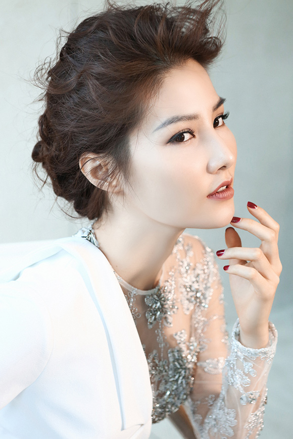 sao Việt, Diễm My 9x, Diễm My 9x thay đổi hình ảnh, Diễm My 9x bị khán giả giả quay lưng
