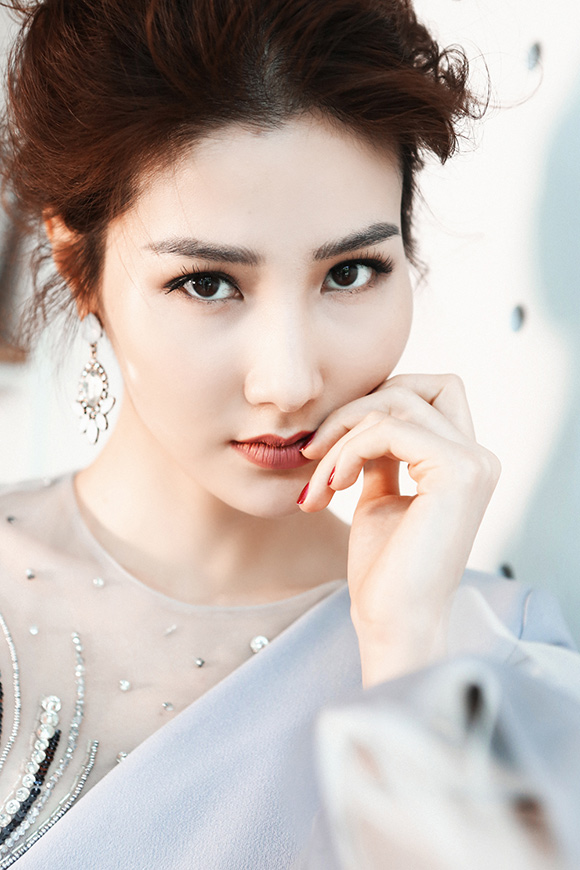sao Việt, Diễm My 9x, Diễm My 9x thay đổi hình ảnh, Diễm My 9x bị khán giả giả quay lưng