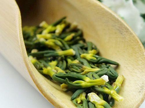 hạt sen, công dụng của hạt sen, tâm sen, giá trị dinh dưỡng, lưu ý khi ăn hạt sen
