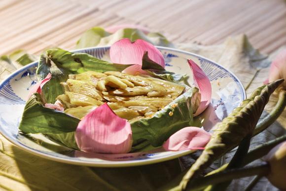Chè hạt sen, Gà hấp lá sen, Nhà hàng Ao-Ta, Món ăn ngon từ sen