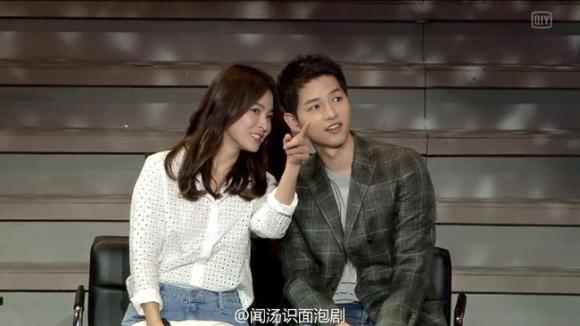 Song Joong Ki, Song Hye Kyo, hậu duệ mặt trời, Song Joong Ki họp fan, phim hậu duệ mặt trời, sao hậu duệ mặt trời, sao Hàn 