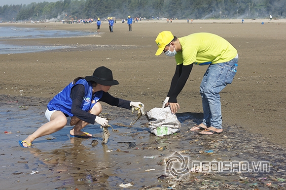 sao Việt, Thu Minh, Nữ hoàng nhạc, Thu Minh đi dọn rác bãi biển, hành động ý nghĩa của sao Việt