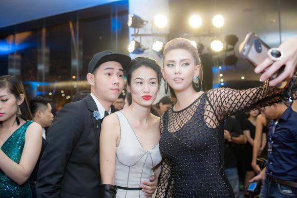 vo-hoang-yen-196-5-ngoisao 9 Võ Hoàng Yến, Siêu mẫu Hoàng Yến, Sao Việt