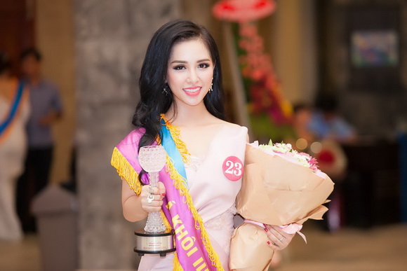 Đỗ Thị Thùy Trang, Á khôi Duyên dáng doanh nhân Việt 2016, Duyên dáng doanh nhân Việt 2016