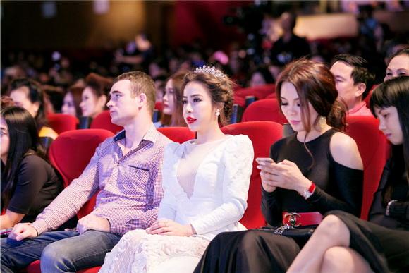 Mai Diệu Linh, Á khôi Mai Diệu Linh, Sao Việt, Duyên Dáng doanh nhân 2016