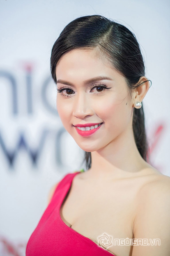 sao Việt, Hoa hậu Thu Vũ, Hoa hậu Đông Nam Á 2014, Thu Vũ nói tiếng Anh dở, Hoa hậu nói tiếng Anh dở là ai