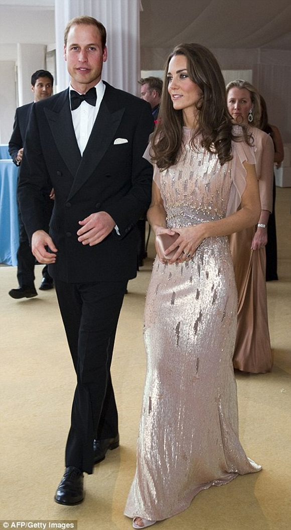 công nương Anh,Kate Middleton,váy hàng hiệu của công nương Anh