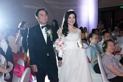 Đám cưới miss teen Xuân Mai, miss teen Xuân Mai, đám cưới Xuân Mai, đám cưới miss teen Xuân Mai, Xuân Mai và chồng đại gia, sao việt 