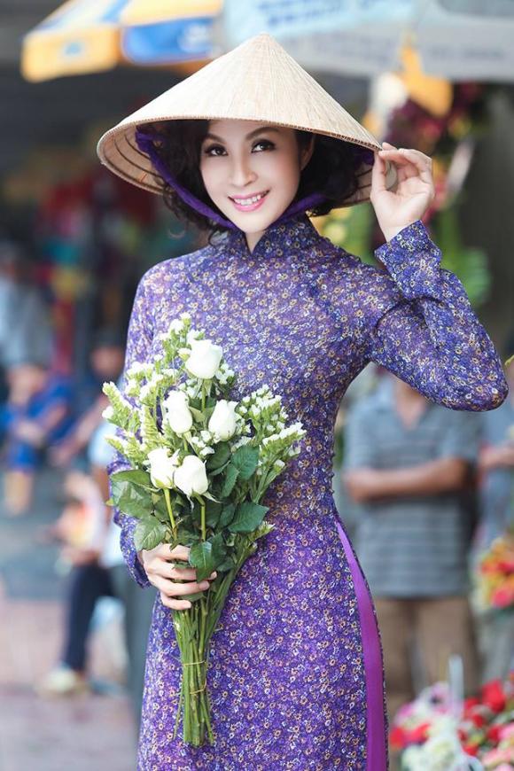 MC Thanh Mai, MC Thanh Mai áo dài, diễn viên Thanh Mai, sao Việt