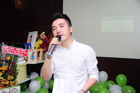 sao Việt, Dương Ngọc Thái, bà xã Dương Ngọc Thái, con trai Dương Ngọc Thái, vợ chồng Dương Ngọc Thái hôn nhau