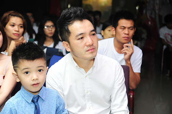 sao Việt, Dương Ngọc Thái, bà xã Dương Ngọc Thái, con trai Dương Ngọc Thái, vợ chồng Dương Ngọc Thái hôn nhau