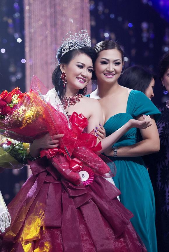 Nathalee Trương, Vợ ông bầu Minh Chánh, Sao Việt