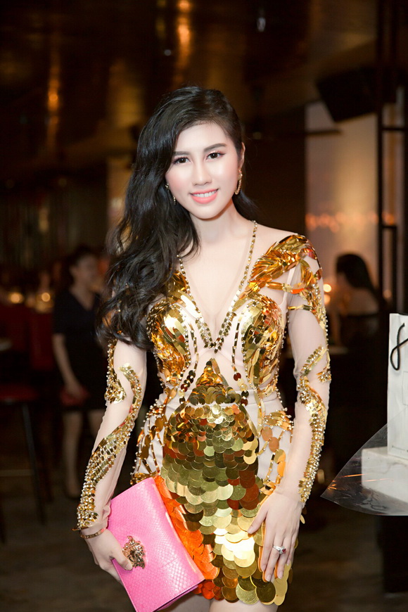 emily-hong-nhung-296-2-ngoisao 9 Emily Hồng Nhung, Hoa khôi Emily Hồng Nhung, Sao Việt