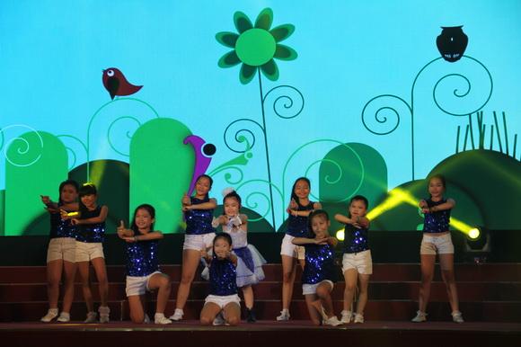 Nhà là nơi, Đăng Khôi, Khánh Ngọc, Sao Việt