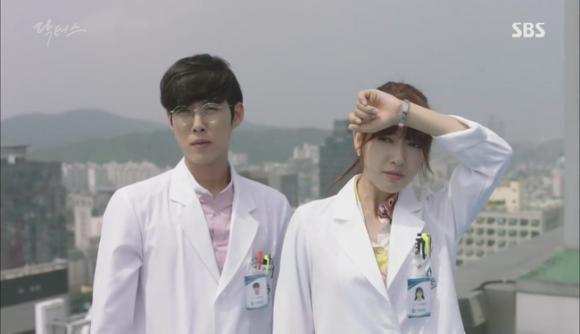  phim Doctors, phim hàn, phim bác sĩ, nấc thang lên thiên đường, sao Hàn, Park Shin Hye 