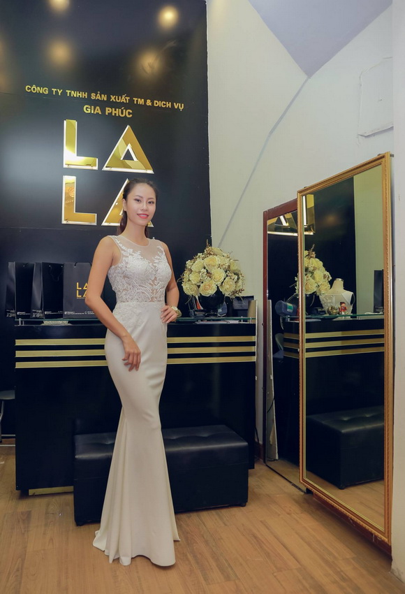 1358486212024362631341455936181685293514372oresize-ngoisao 0 Á khôi Áo dài Yến Nhi,NTK Lan Anh, Á khôi Áo dài Việt Nam 2016