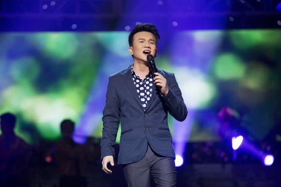 MC Thùy Vân, Khánh Hoàng, Sao Việt