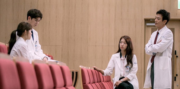 Park Shin Hye,phim Doctors tập 7,Park Shin Hye và Kim Rae Won, phim Doctors