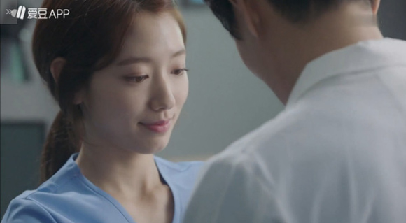 Kim Rae Won,Kim Rae Won tưởng Park Shin Hye hôn,phim Doctors