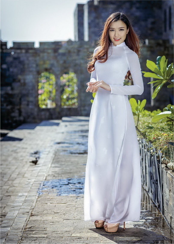 Nữ hoàng trang sức 2015, Phương Chi, Sao Việt, Áo dài Thái Tuấn