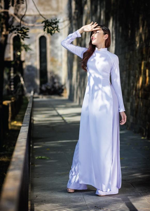 Nữ hoàng trang sức 2015, Phương Chi, Sao Việt, Áo dài Thái Tuấn