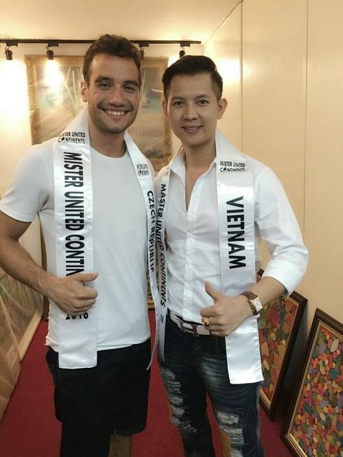 Nguyễn Hải Quân, Người mẫu Nguyễn Hải Quân, Sao Việt, Bầu Hòa