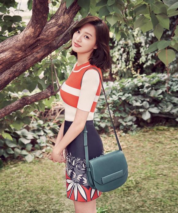 sao Hàn,mỹ nhân Hậu duệ Mặt trời,Kim Ji Won,Kim Ji Won đẹp duyên dáng