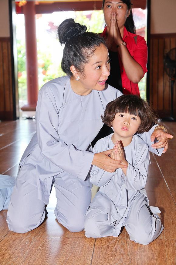 Thúy Nga, Con gái Thúy Nga, Bé Nguyệt Cát, Sao Việt